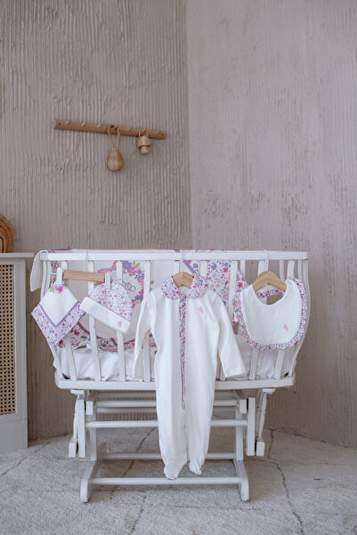 Atelier Babbi 100% Cotton 5-Piece Newborn Set - Tiny Flowers / Pink