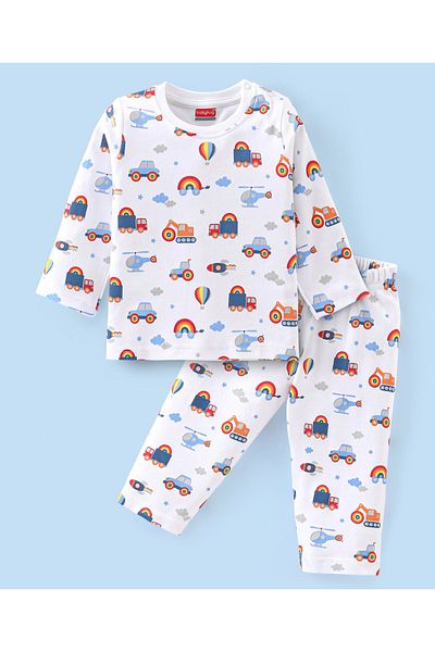 Babyhug طقم نوم بأكمام كاملة من القطن المحبوك من Babyhug مع طبعة سيارة - أبيض