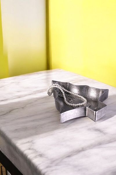 Evene Makeup & Cosmetics Jewelry Organizer - Decorative Plate, Silver Tumbled, Color Model 12