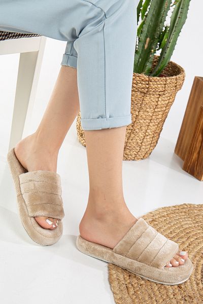 Jackers Women's Winter Furry House Slippers - Silent Sole