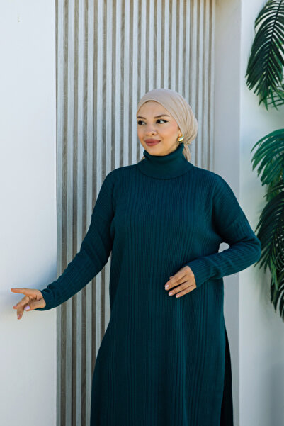 BURCU TESETTÜR Трикотажний костюм з коміром 2443