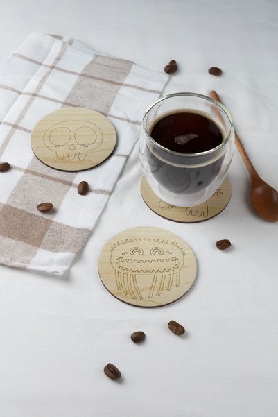 Home 6 Pieces Wooden Coasters with Monsters Special Design Stand