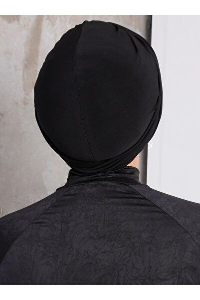 Differenza Μαύρο αμμώδες τυλιγμένο καπό