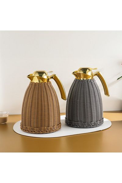 Bien Servi Stainless Steel Vacuum Flask with Rattan 1 Liter