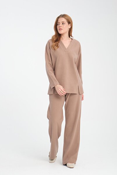 Store Women's Bottom Top Set - V-Neck Sweatshirt and Pants