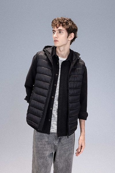 DeFacto Water Repellent Lightweight Puffer Vest - Seasonal with Slim Fit Hood and Zipper N4652Az24Au