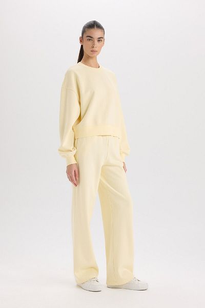 DeFacto Pantaloni de sport cu picioare largi, drepte, de mărime standard - cu buzunare drepte și talie elastică E4739AX24CW