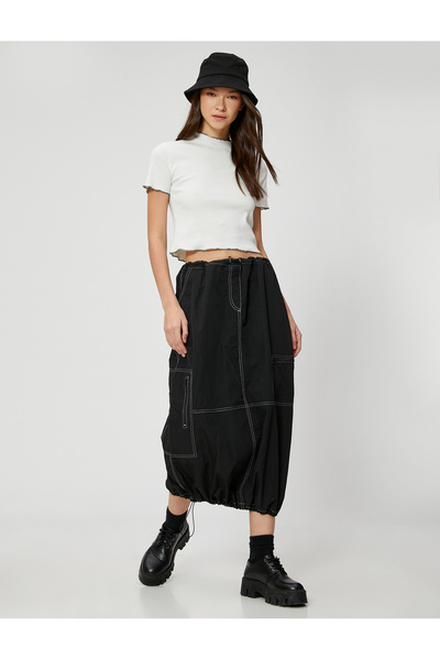 Koton Crop T-Shirt, kurzärmelig, Rundhalsausschnitt, Nähte, detaillierte Baumwolle