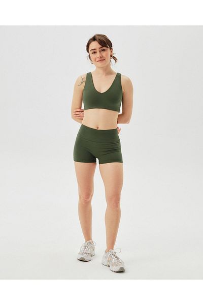 Ayma Active Χακί γυναικείο σορτς από οργανικό βαμβάκι ψηλόμεσο μπροστά χωρίς ραφή