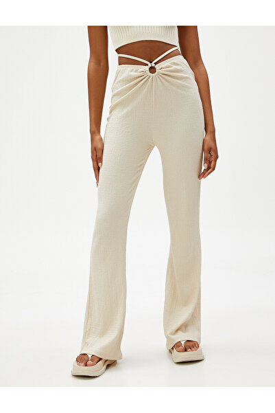 Koton İspanyol Paça Pantolon Pencere Detaylı Biyeli Bürümcük