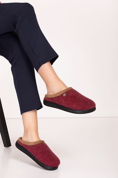 Gondol Comfortable and Light Furry House Slippers - Ev.216