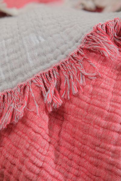 Dotamess Muslin 4 Layer Sofa Shawl Tv Blanket 130 X 190 cm Double Color Red Gray