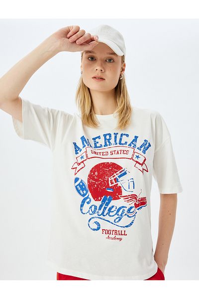 Koton Μπλουζάκι με κοντό μανίκι με λαιμόκοψη College Printed