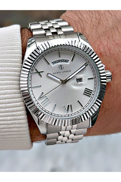 DAVID GUNER Custom Design Silver Color Steel Band Men's Wrist Watch Dg01