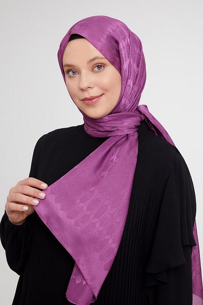 Levidor Plum Geometric Pattern Jacquard Janjan Shawl