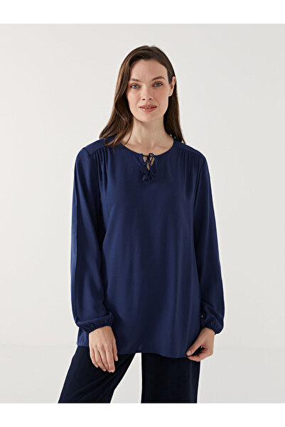 LC Waikiki Lacivert Bağlamalı Yaka Kadın Bluz