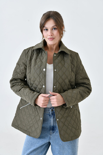 Butik Women's Plus Size Pocket Zippered Lined Quilted Seasonal Coat - Tight Fit
