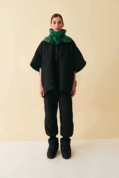 Mısırlı Μαύρο καπιτονέ Poncho