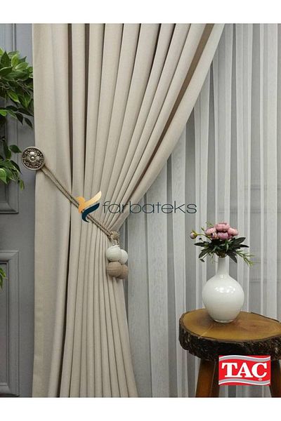 farbateks Ecru Linen Background Curtain 1E3 Draped Pleated Background Curtain