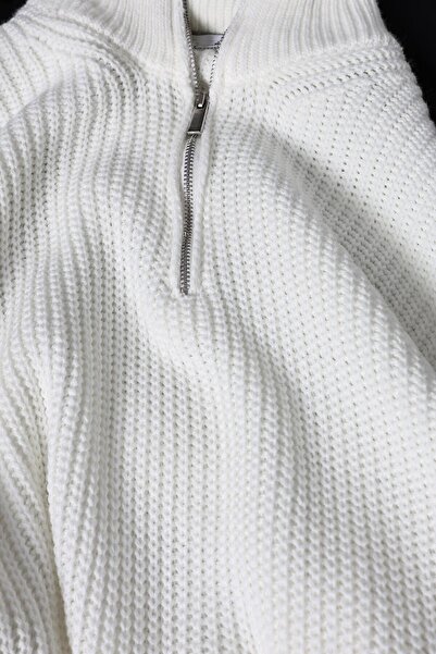 Slatra Men's Ecru Half Zipper Oversize Knitted Sweater