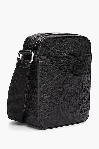 Tommy Hilfiger Tommy Hilfiger Men Black Sling Bags