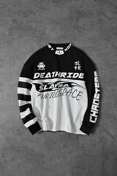 Slatra Мъжки черен суитшърт с V-образно деколте и щампа Deathride