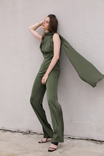 NEW W PROJECT Fular Yakalı Haki Yeşil İpeksi Mat Saten Tulum