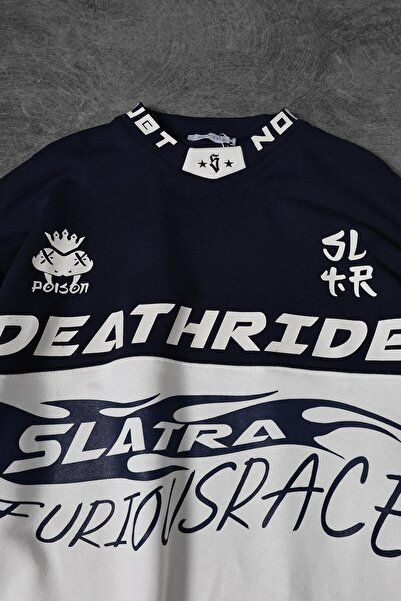 Slatra Чоловічий темно-синій светр з принтом Deathride, V-подібним коміром та оверсайз-кроєм