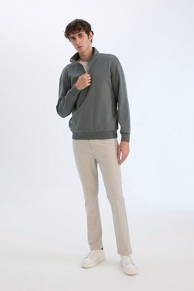 DeFacto Bequemes Sweatshirt mit Reißverschluss und Stehkragen, bequem, normale Passform, X7405az24au