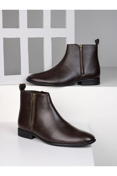 Styli Solid Low Heels Boots with Zipper Closure