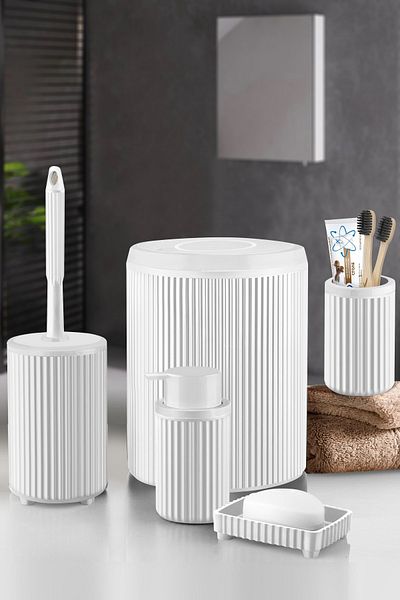Eminem 5 Piece Acrylic Luxury Bathroom Set