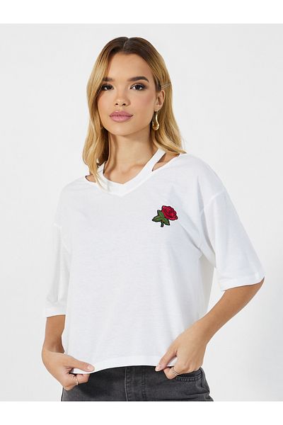 Styli Embroidered Short Sleeve Oversized V Neck  T-shirt