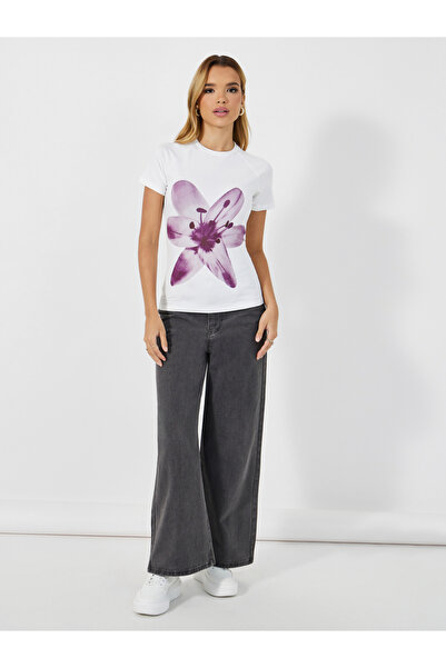 Styli Floral Graphic Print Round Neck T-shirt