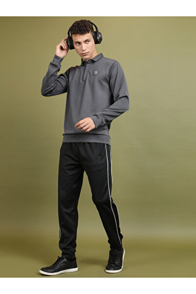 Highlander By Styli Solid Badge Detail Polo Neck Sweatshirt