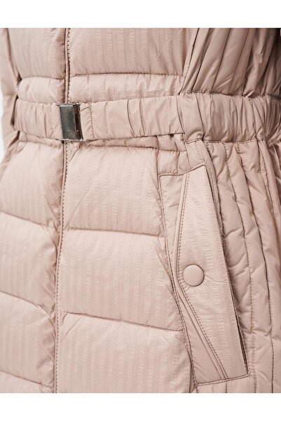 Kayra Μπεζ παλτό Anorak με κουκούλα από ψεύτικη γούνα