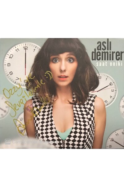 Plak İstasyonu (إنه قرص مضغوط وليس قرص مضغوط) قرص مضغوط Aslı Demirer Saat اثن...