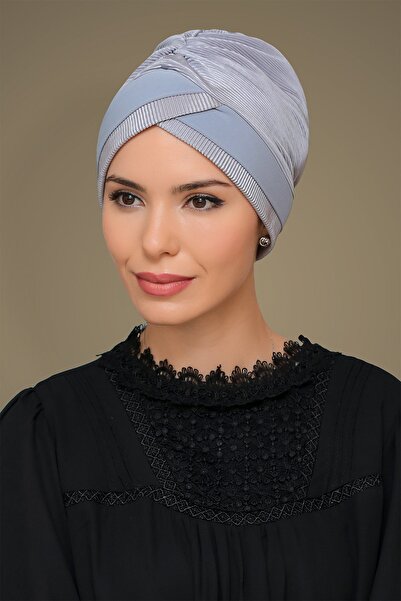 HÜRREM BONE Gri Pratik Hazır Geçmeli Tesettür Bone Fukuro Piliseli Tek Bantlı Çapraz Büzgülü 1821_15