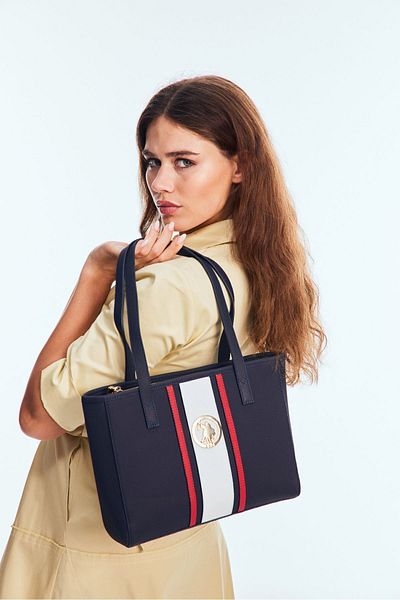 U.S. Polo Assn. Geanta de umar dama bleumarin-alb-rosu Us8029 - exclusiv online