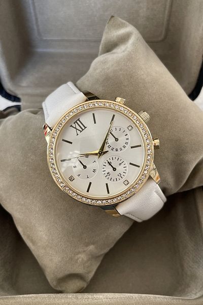 Leerybee Women's Leather Stone Quartz Wrist Watch Ns-2