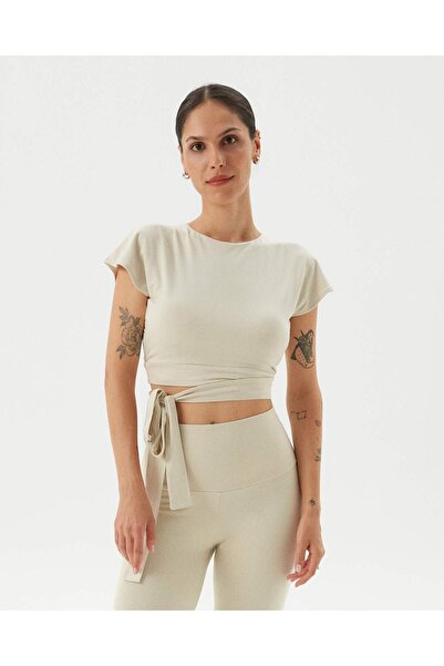 Ayma Active Krema EcoVero™Viskoz Sırt Dekolteli Drape Detaylı Crop Kısa Kollu Bluz