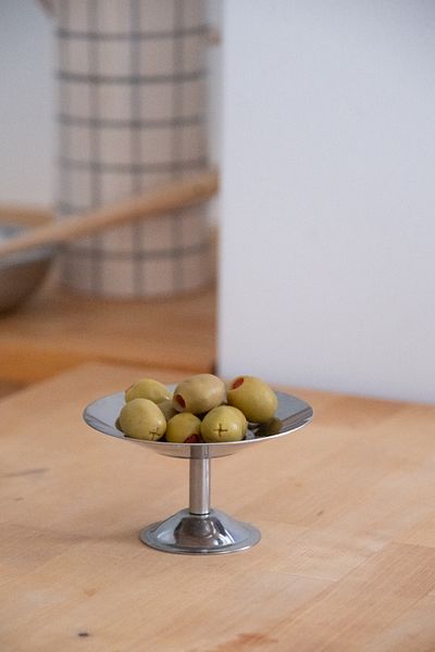 Beige & Stone Metal High Feet Breakfast Turkish Delight Dessert Presentation Plate