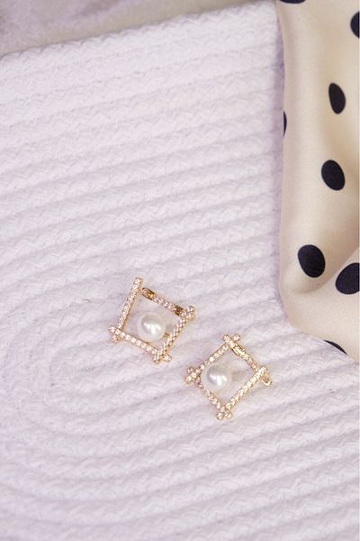 Lekka Design Women's Non-Tarnish Steel Luxury Zircon Stone Quadrilateral Pearl Earrings
