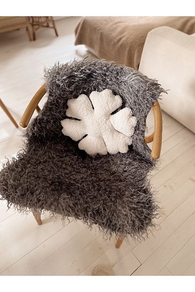 bohemoon Teddy Christmas Snowflake Pillow