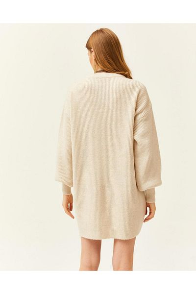 Vaniza Comfortable Fit Crew Neck Basic Tunic