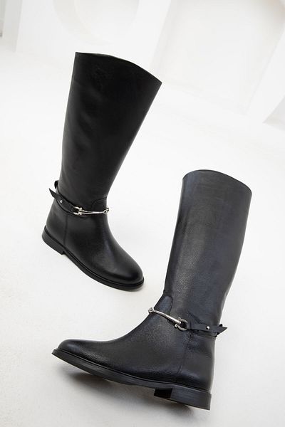 SOHO Schwarze Damenstiefel aus echtem Leder – 20131