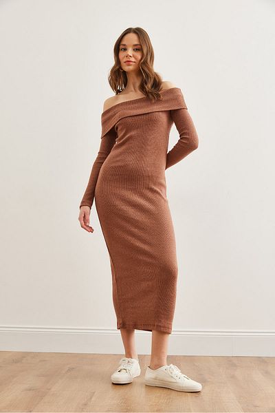 Olalook Langes Damenkleid aus Lycra mit Schokoladen-Madonna-Ausschnitt ELB- 19000752