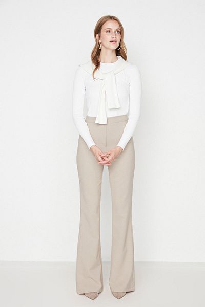 Trendyol Collection Nerzfarbene, ausgestellte, gewebte Hose mit spanischem Bein TOFAW19BB0581