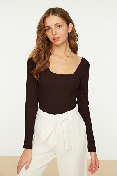 Trendyol Collection Καφέ τετράγωνο λαιμό μακρυμάνικο πλεκτό κορμάκι με ελαστικό κούμπωμα TWOAW21BD0022