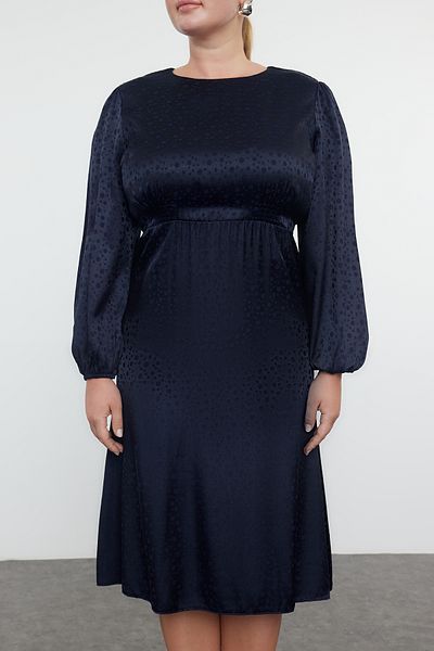 Trendyol Curve Marineblaues Midikleid – Ballonärmel, JAcquard-Punktmuster, Gipeli, A-Form TBBAW25AH00013