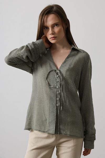 Trendyol Collection Khakifarbenes Streifenhemd – TWOSS25GO00056